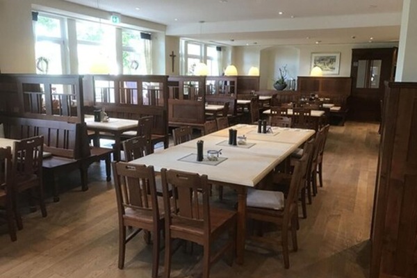 Ilmainen tilauksen mukaan valmistettu aamiainen viikonloppuisin