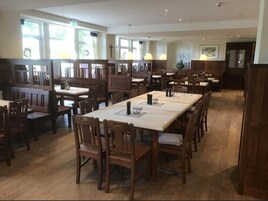 Free cooked-to-order breakfast on weekends