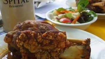 Mittagessen und Abendessen