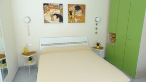 1 bedroom, iron/ironing board, free WiFi - ACCESSIBLE LUXURY AND SERVICES (Lerici)
