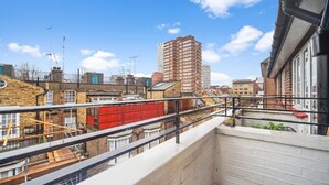 Apartment, 3 Bedrooms | Balcony - Stylish 3 Bed Apartment Central London (London)