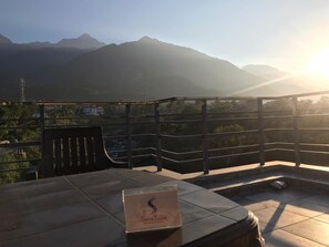 Terrace/patio - Serene Suites (Dharamshala)
