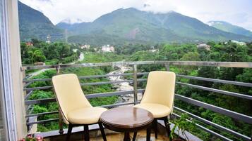 Executive Room, Mountain View, Mountainside | Balcony