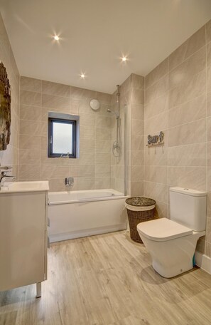 Towels - 3 Bed in Croyde (oc-hector) (Croyde)