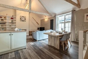 Interior - 2 Bed in Appledore (oc-hide1) (Appledore)