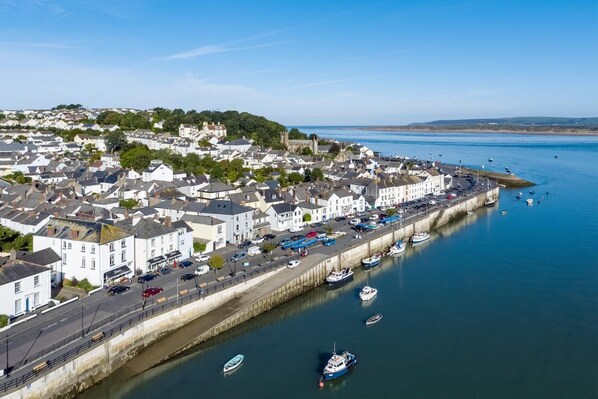 Marina - 2 Bed in Appledore (oc-hide1) (Appledore)