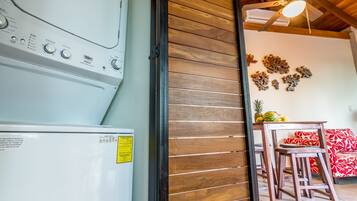 Luxury Villa, 2 Bedrooms, Kitchen, Garden View | Dobi