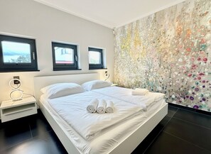 2 Schlafzimmer, Reisekinderbett, kostenloses WLAN