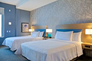 書桌、筆電工作空間、免費無線上網、床單