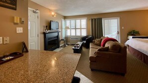 Unclassified image, 3 of 16, button - Quiet Hillside Studio - Wifi, Linens/Towels, Free Shuttle (The Blue Mountains)