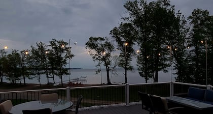 Ultra Private Lake Home on Sandy Beach!