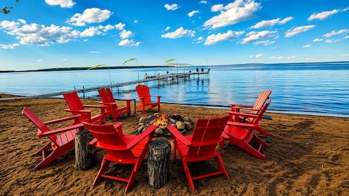 Ultra Private Lake Home on Sandy Beach!