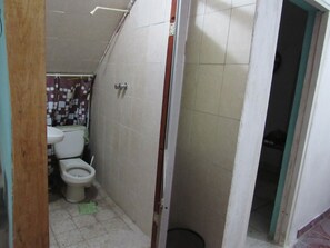 Standard Room, 1 Bedroom, Non Smoking | Bathroom | Shower, bidet, towels - Casa Sunny - Adults Only (Puerto Vallarta)