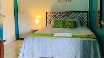 5 bedrooms, free WiFi, bed sheets