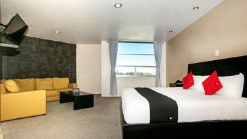 De Lujo con Jacuzi | Desk, soundproofing, iron/ironing board, free WiFi