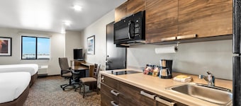 Sonesta Simply Suites Avondale