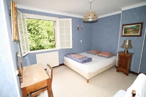 11 bedrooms, iron/ironing board, travel cot, WiFi - Large estate with swimming pool up to 31 people in 5 independent cottages (Gravières)