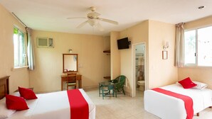 Room - Hotel Casa Regina (Felipe Carrillo Puerto)