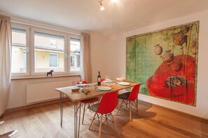 Apartment | In-room dining - Wohnen am Bäckerbrunnen (Würzburg)