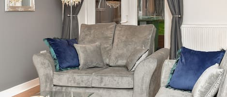 Huis, 4 slaapkamers | Woonkamer | Flatscreentelevisie, Netflix en streamingdiensten