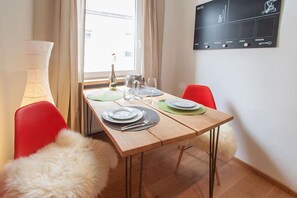 Apartamento (Main) | Servicio de comidas en la habitación