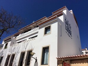 Front of property - The Salty Lodge (Lagos)