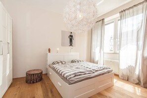 Apartment | 1 Schlafzimmer, Schreibtisch, Bügeleisen/Bügelbrett, Reisekinderbett