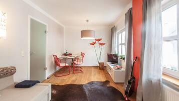 Apartemen | Makan di kamar