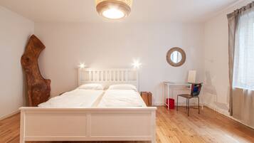 Apartment | 1 bedroom, desk, iron/ironing board, free WiFi