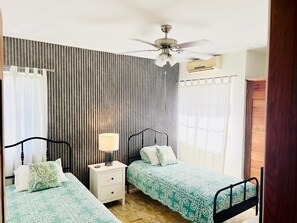 2 bedrooms, iron/ironing board, free WiFi, bed sheets - PENTHOUSE WITH PRIVATE ROOF TOP OASIS . SHORT WALK TO THE BEACH 🏖 (Punta El Cortecito)