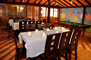 Free daily self-serve breakfast - Hostal Tungurahua (Baños de Agua Santa)