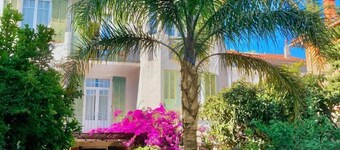 Villa Présence L'Oasis Chambres D'Hotes
