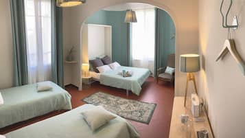 Soundproofing, free WiFi, bed sheets