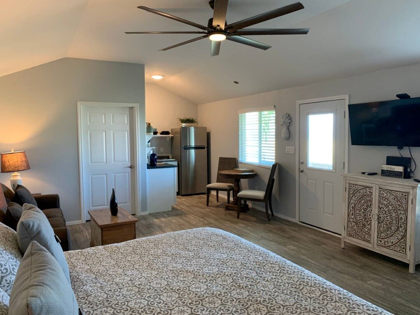 2 chambres, fer et planche à repasser, Wi-Fi gratuit, draps fournis