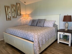 2 soverom, strykejern/-brett, wi-fi (inkludert) og sengetøy