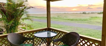 PRIVATE PIER, "FLOUNDER FLATS" CABIN ON COPANO BAY