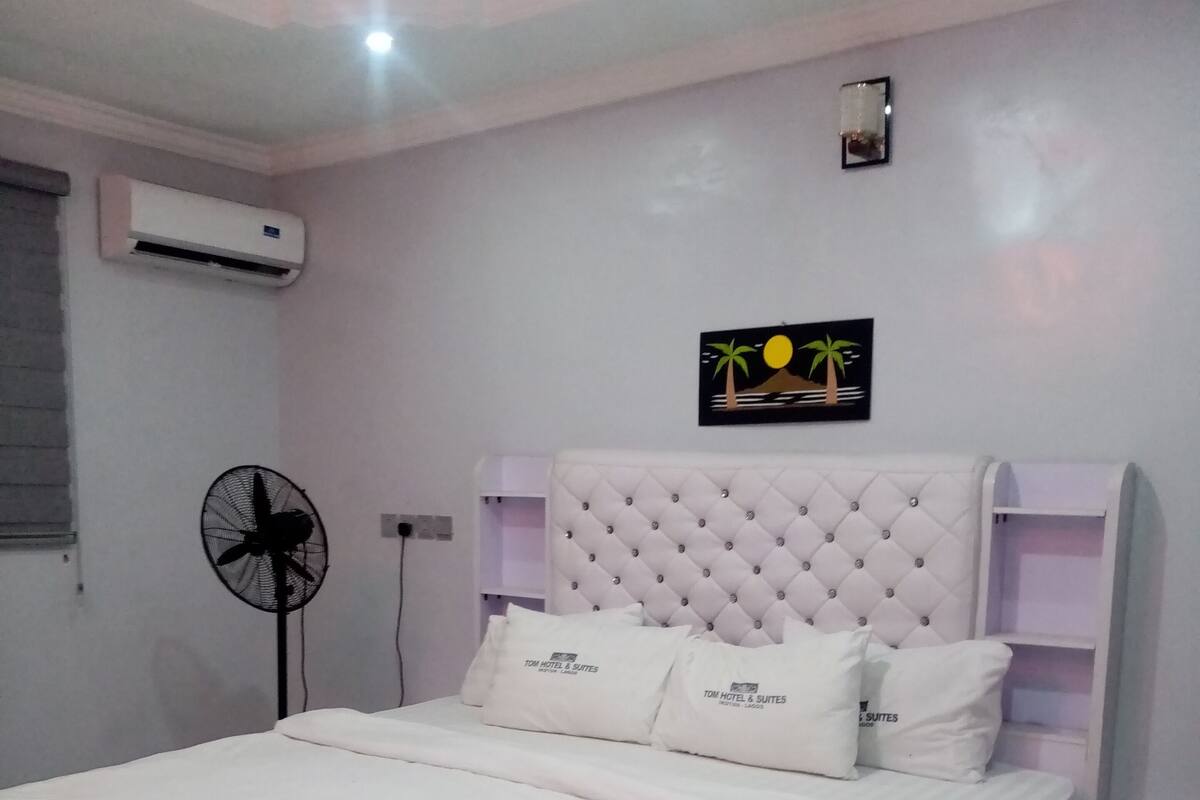 Quarto casal ou duplo superluxo | Ferros/tábuas de passar roupa, Wi-Fi de cortesia, roupa de cama