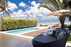 Deluxe-Villa | Pool | Außenpool