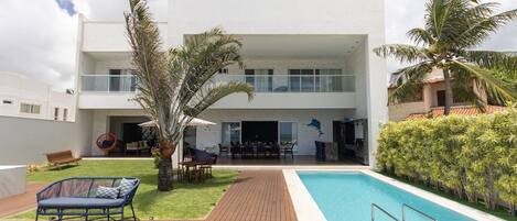 Deluxe-Villa | Pool | Außenpool