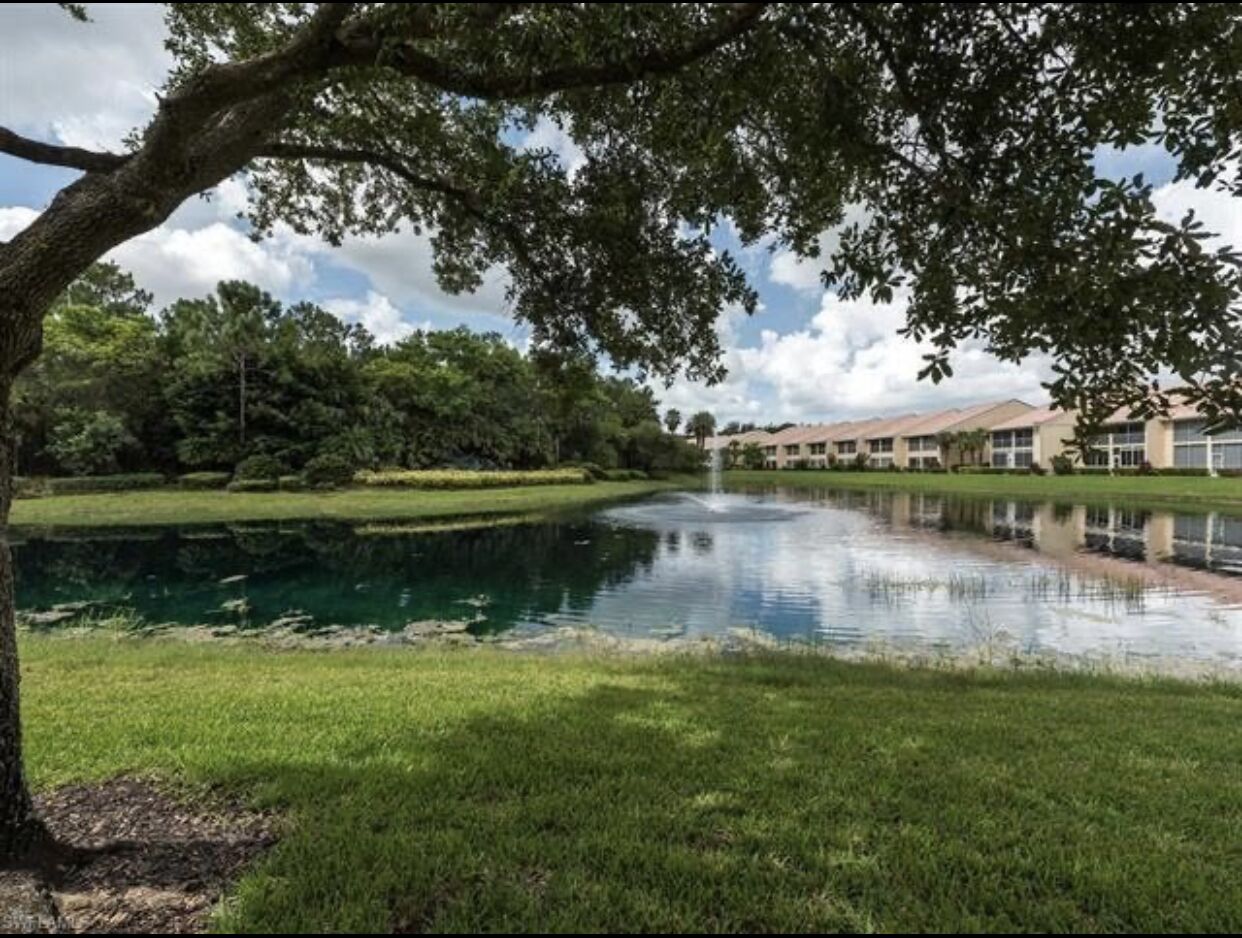 Beautiful Pet Friendly Condo-close to everything! Prof. cleaned and sanitized.