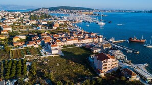 Marina - Lovely studio for 2, by the beach, sea view, Seget (Seget Donji)