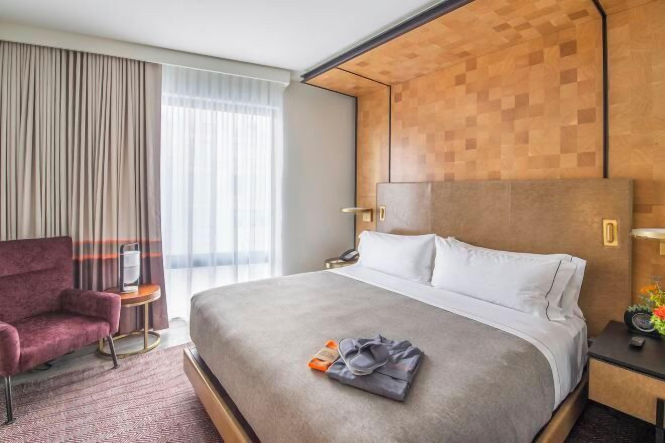 In-room safe, individually decorated, individually furnished, desk