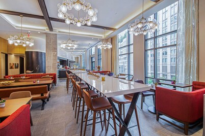 希尔顿遮篷泽西城艺术区酒店