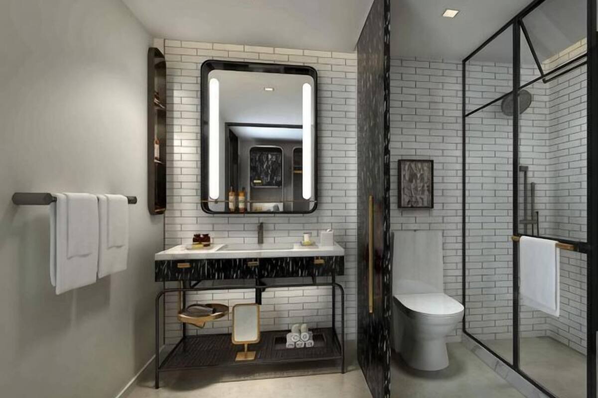 Bathroom | Deep-soaking bathtub, hydromassage showerhead, designer toiletries