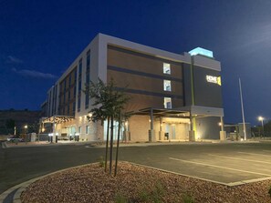 Front of property - evening/night - Home2 Suites by Hilton Page Lake Powell (Page)