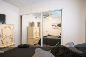 2 bedrooms, desk, iron/ironing board, free WiFi