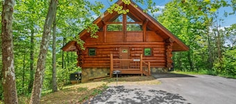 Star Views - Secluded w/Mountain Views