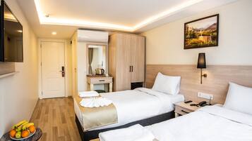 Habitación estándar con 1 cama doble o 2 individuales | Minibar, caja fuerte, sistema de insonorización y wifi gratis