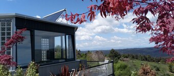 Ideal for 6 adults and 4 children, swimming pool, barbecue and playground