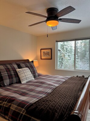 3 chambres, bureau, fer et planche à repasser, Wi-Fi gratuit